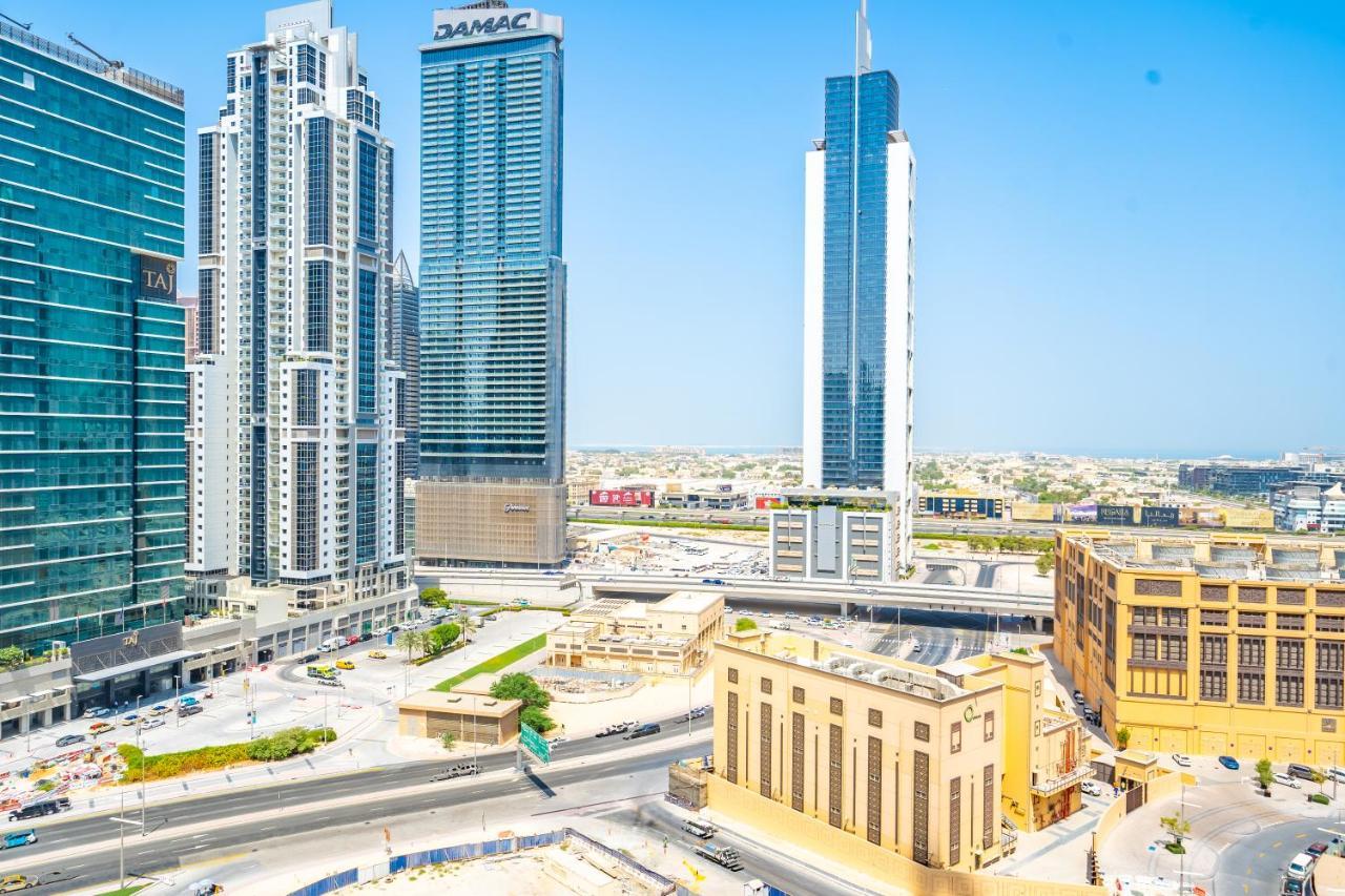 Incredible Views From This Classy Apt With Terrace Dubai Exterior photo